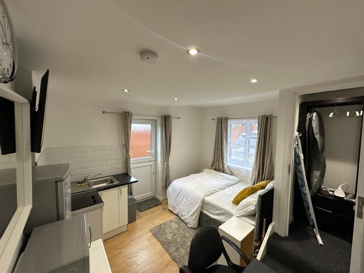 Keedonwood Road Bromley, Rooms With Free Wifi Екстериор снимка