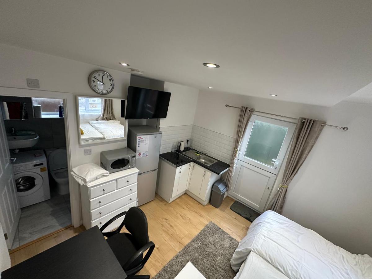 Keedonwood Road Bromley, Rooms With Free Wifi Екстериор снимка