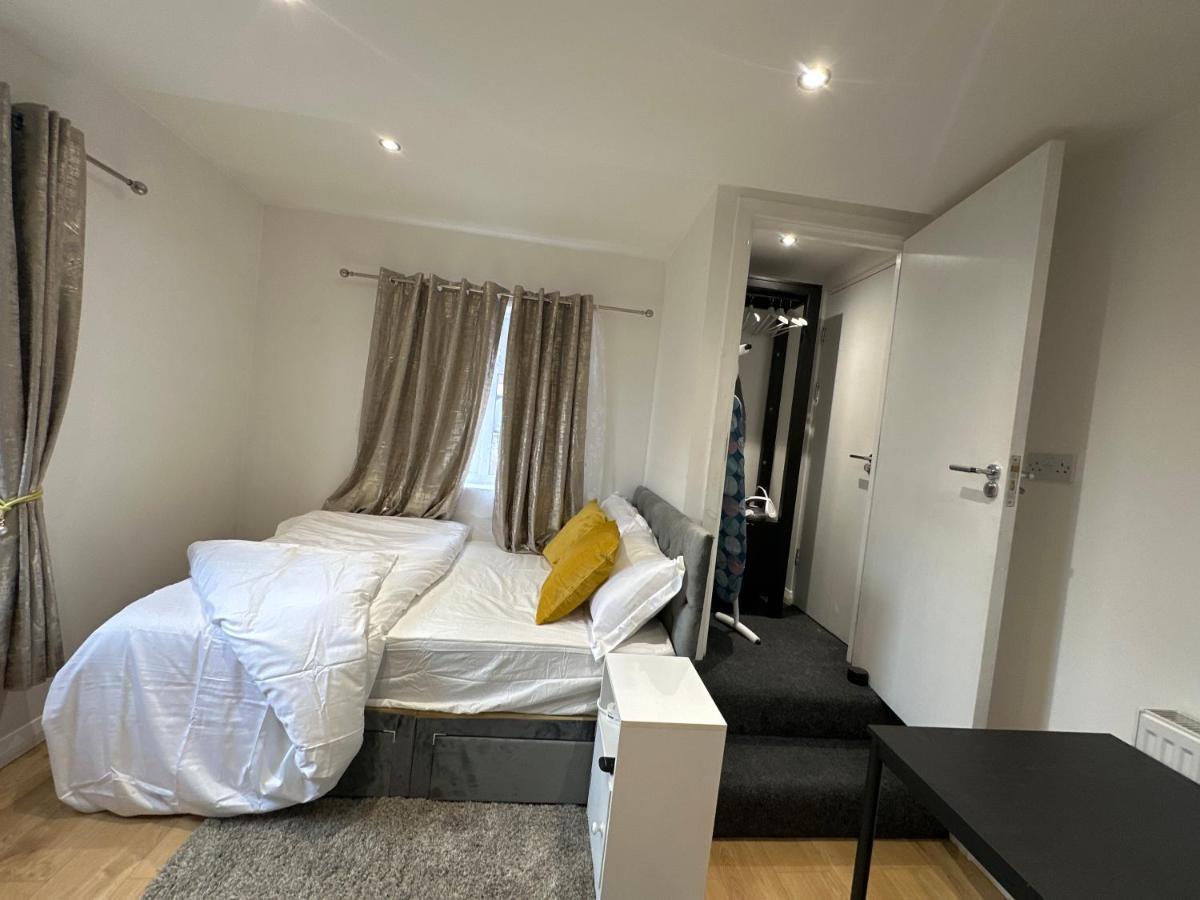 Keedonwood Road Bromley, Rooms With Free Wifi Екстериор снимка