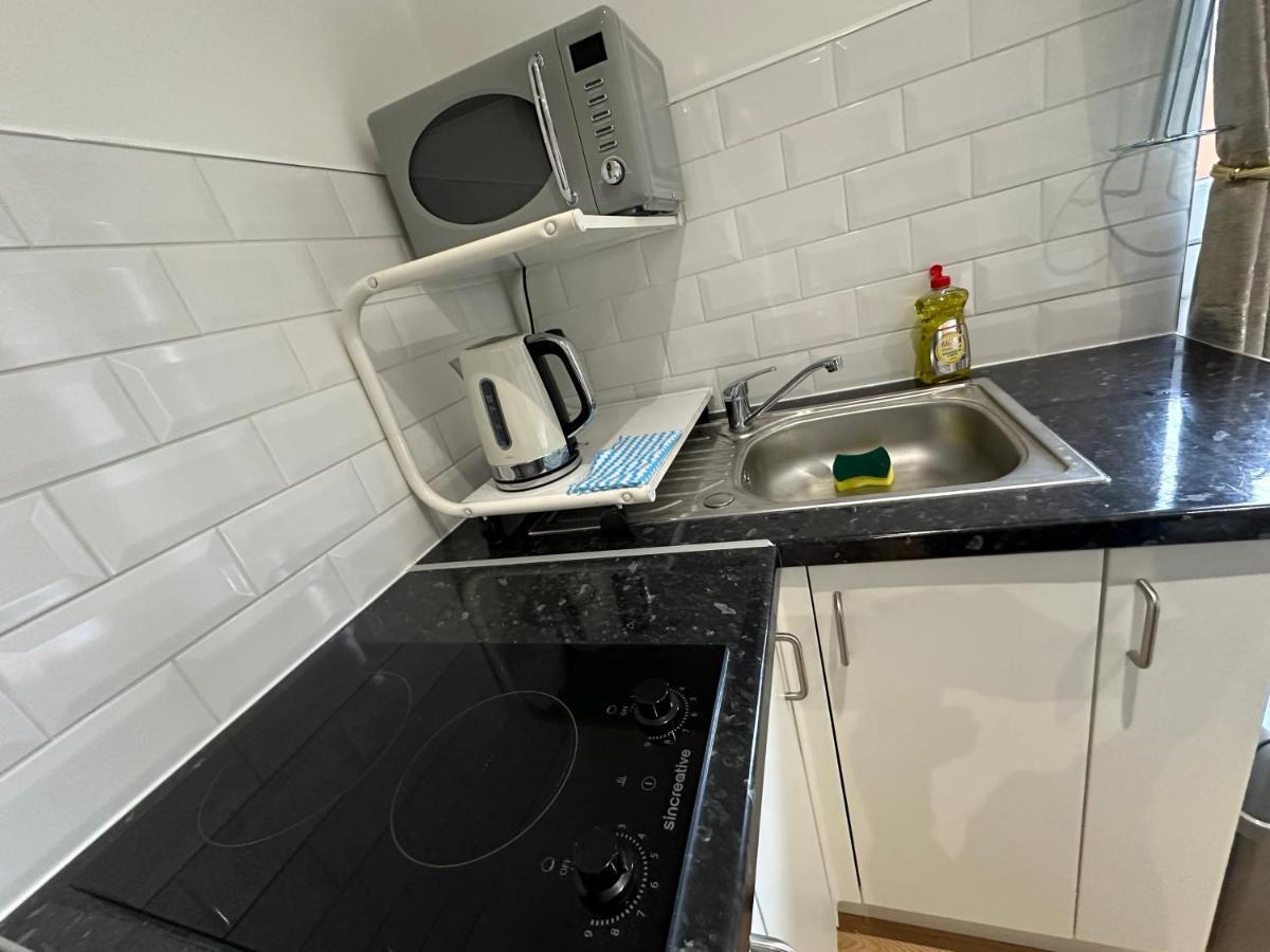 Keedonwood Road Bromley, Rooms With Free Wifi Екстериор снимка