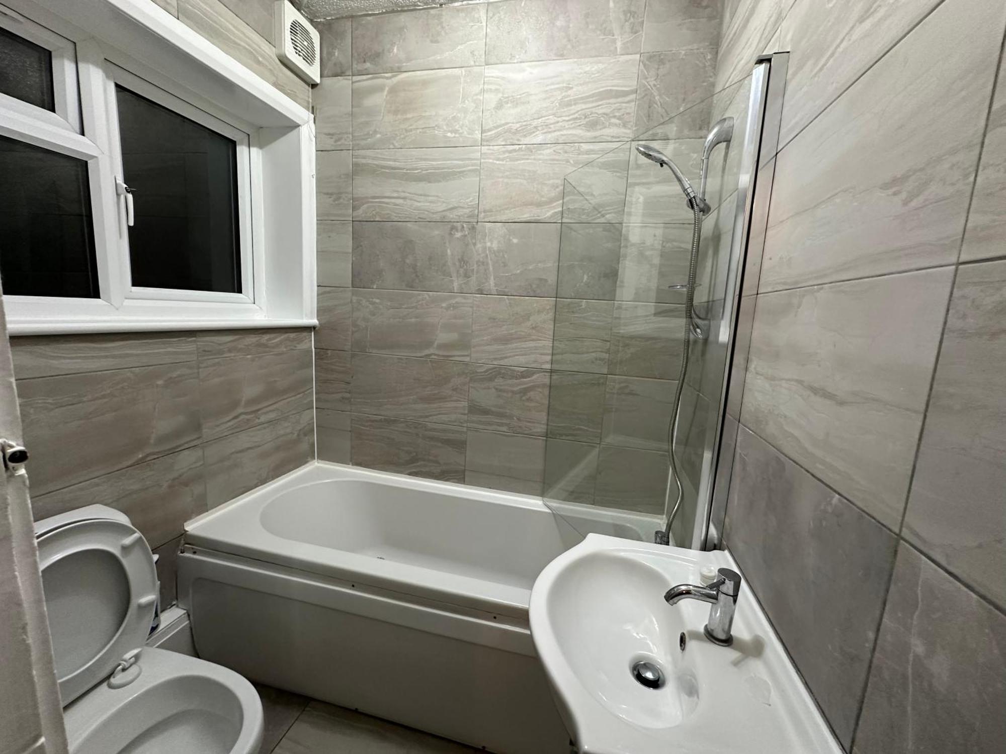 Keedonwood Road Bromley, Rooms With Free Wifi Екстериор снимка